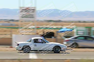 media/Oct-01-2022-Team Topak Racing (Sat) [[f860fb51be]]/2-Inter Low 2/session 2 turn 11/